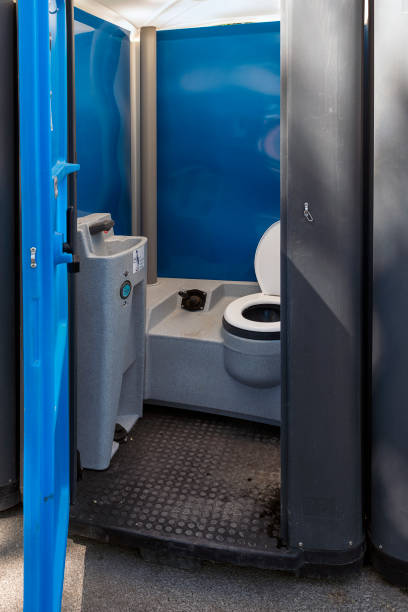 Portable Toilet Options We Offer in Perth Amboy, NJ